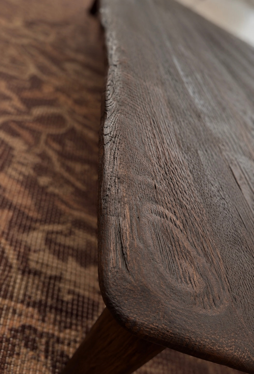 Detail of the brushed oak surface